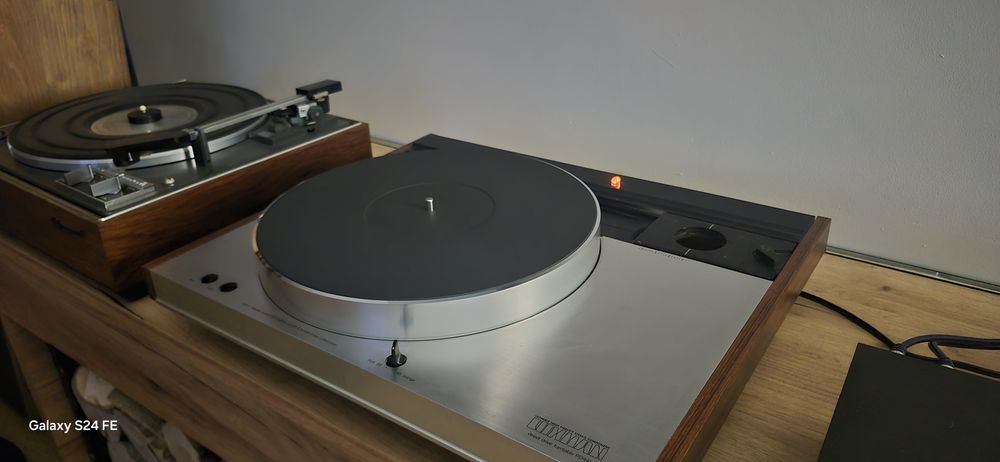 Gramofon Luxman 441