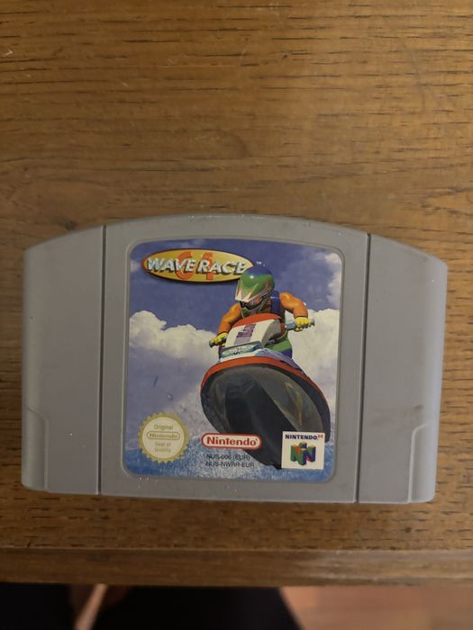 Nitendo 64 - para peças- 1 Comando e jogos diversos