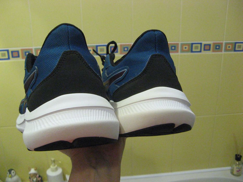 Кроссовки Asics 44