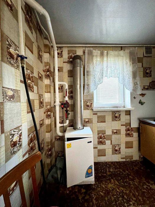 ЖИЛИЙ Будинок з ГАЗОМ та з грубою на 10 сотках - Баришівка