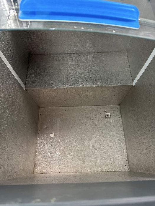 Mała zamrażarka  witryniwa Elcold Fokus