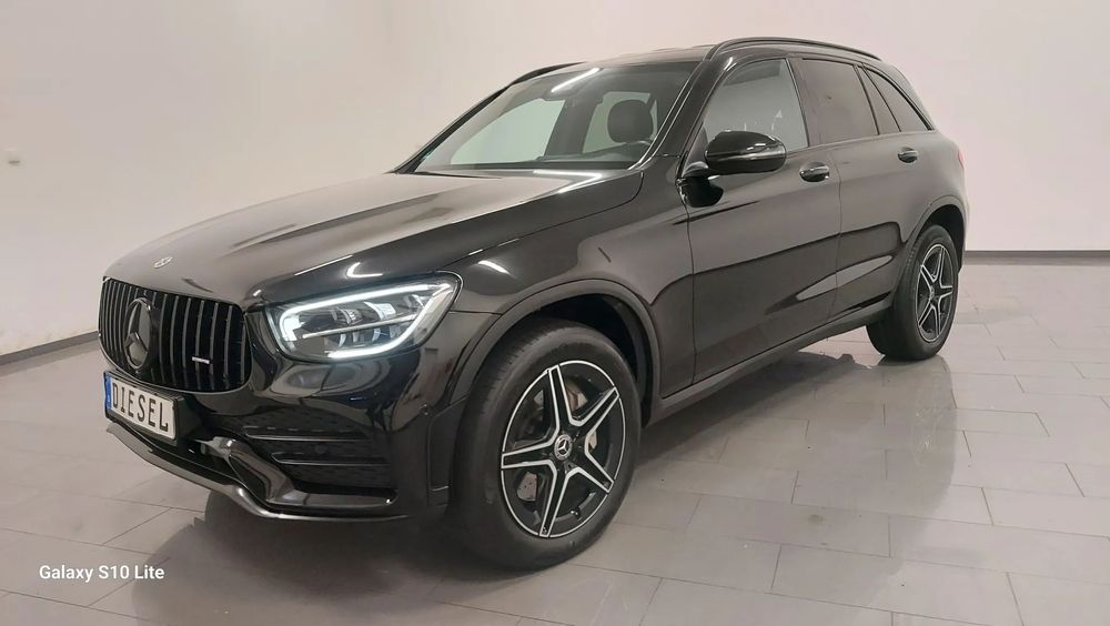 Mercedes-Benz GLC AMG 220DE alu19 Navi Memory Matrix KAMERA360 Masaze WIRTUAL HAK JEDYNA