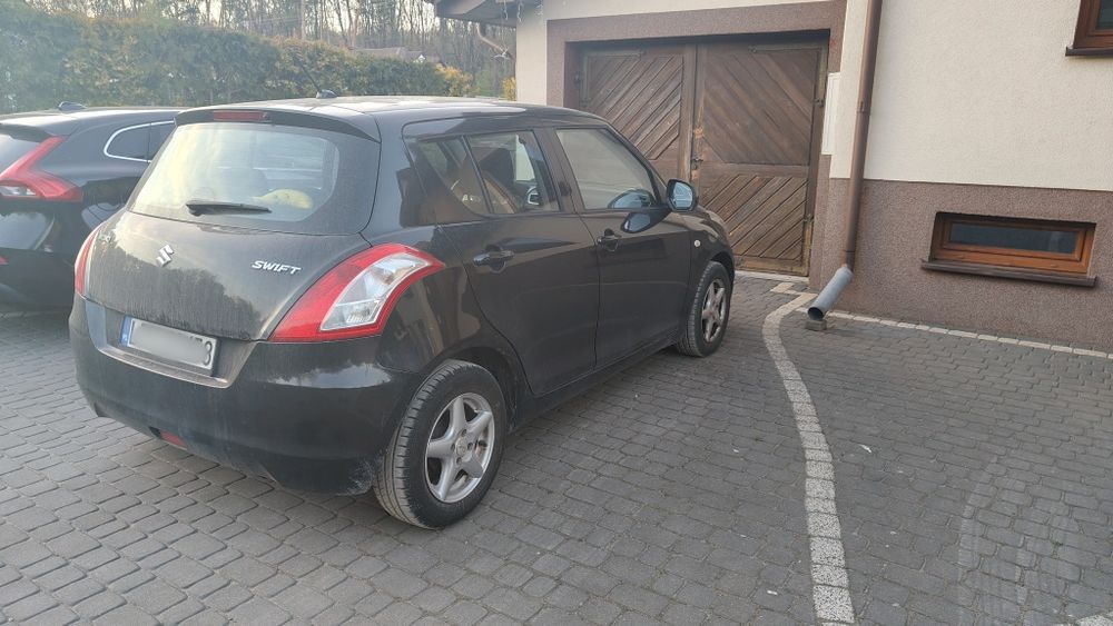 Suzuki SWIFT 2010r