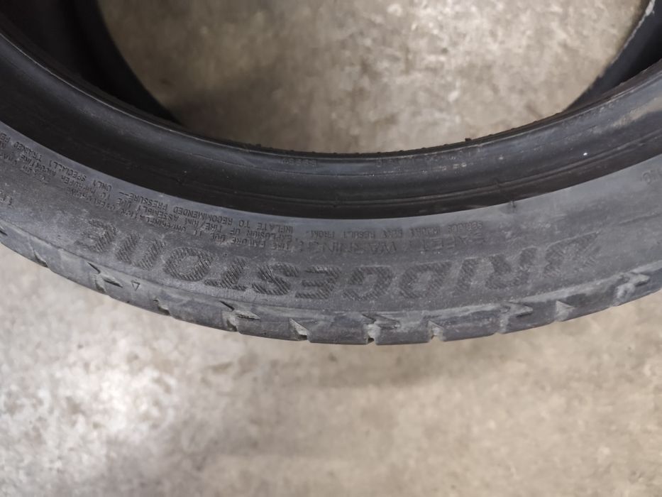 Pneus 235/40r19 Bridgestone potenza S001 ocasião