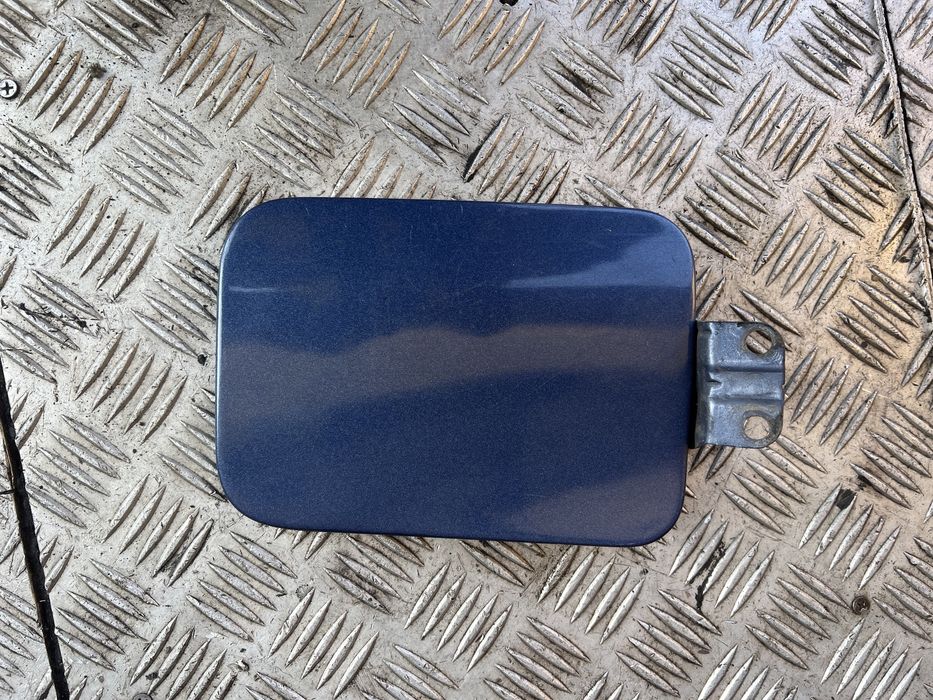 Лючок бензобака Галант 8 год 01 Mitsubishi galant ea