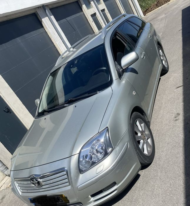 Toyota avensis 2.0 em perfeito funcionamento