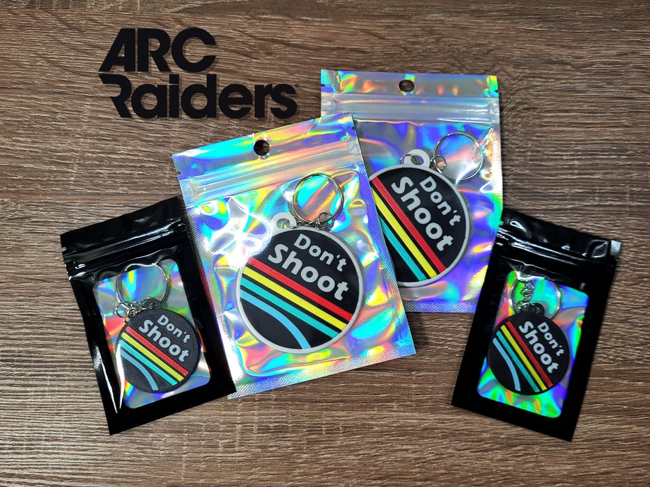 Брелок Arc Raiders, Don't Shoot, I'm Friendly | на рюкзак, ключі