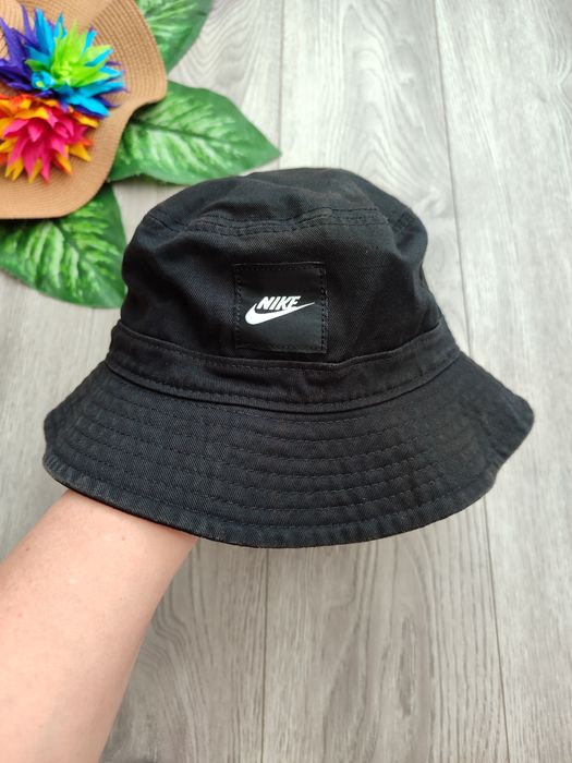 Чорна панама Nike розмір M/L