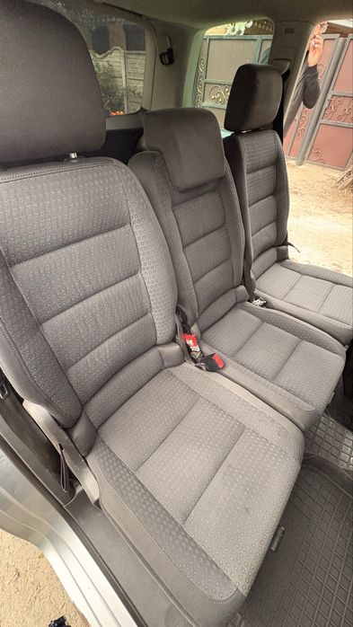 Volkswagen Touran 1.6 FSI