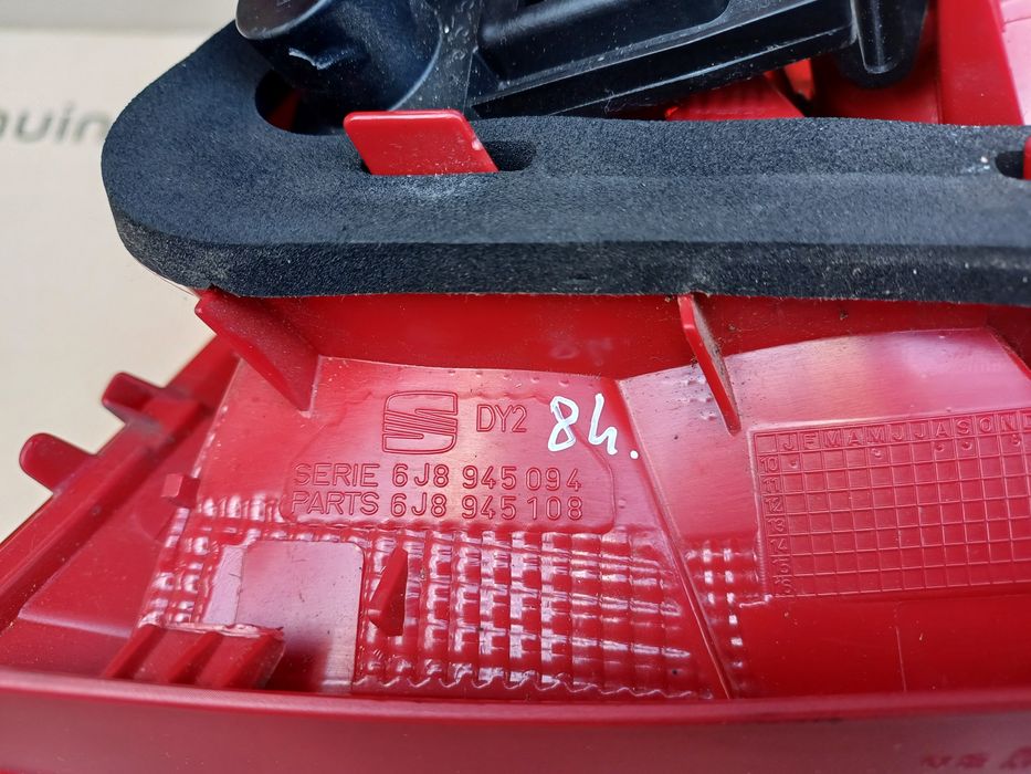 SEAT IBIZA IV 6J Kombi Lampa Prawa Tylna Prawy Tył Klapy Bagażnika