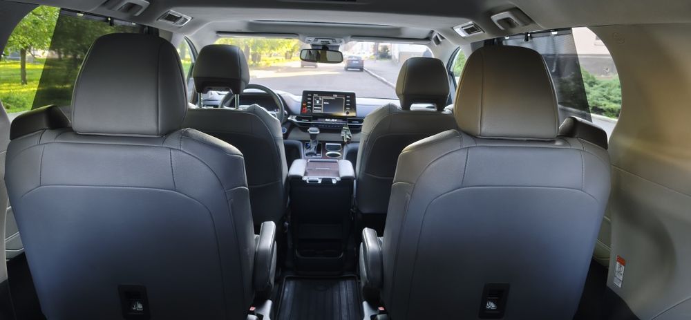 Toyota Sienna 2023