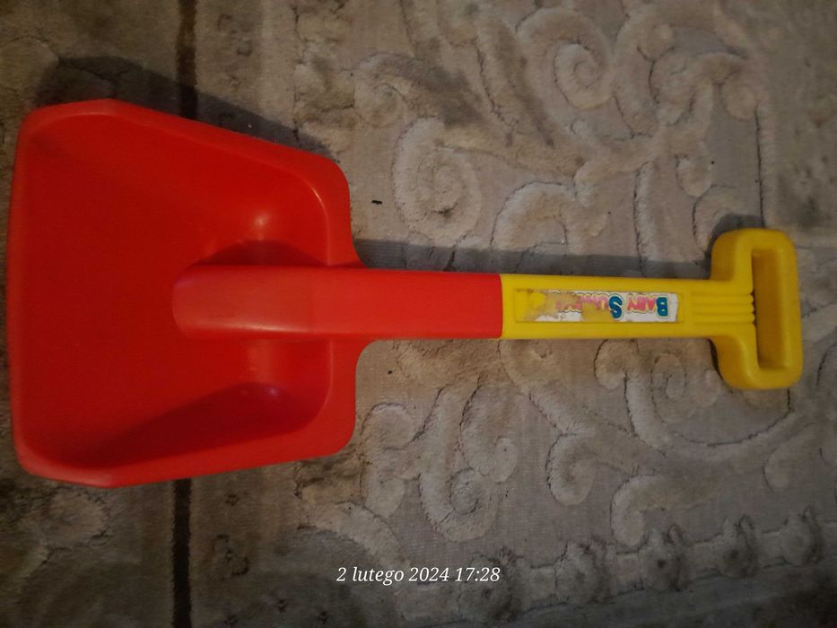 Dziecinna łopatka do piasku 50 cm