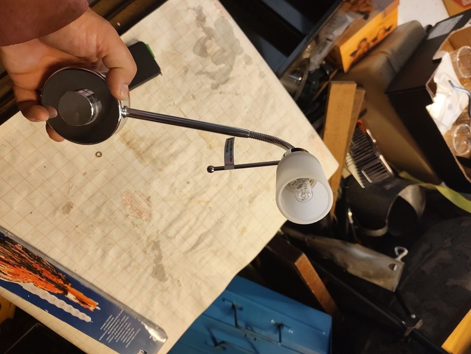 Lampka nocna do gniazdka że ściemniaczem.