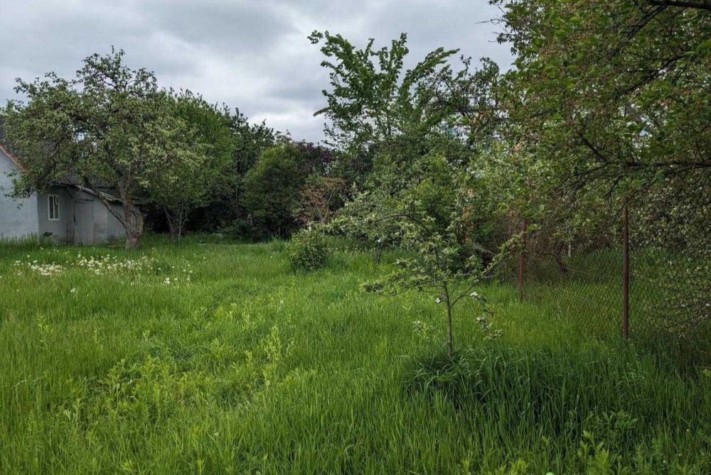 Продам дачу з будиночком