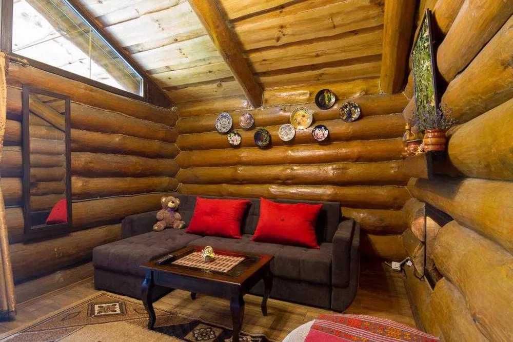 Будинок подобово з басейном та сауною у Гатному МТеремки.