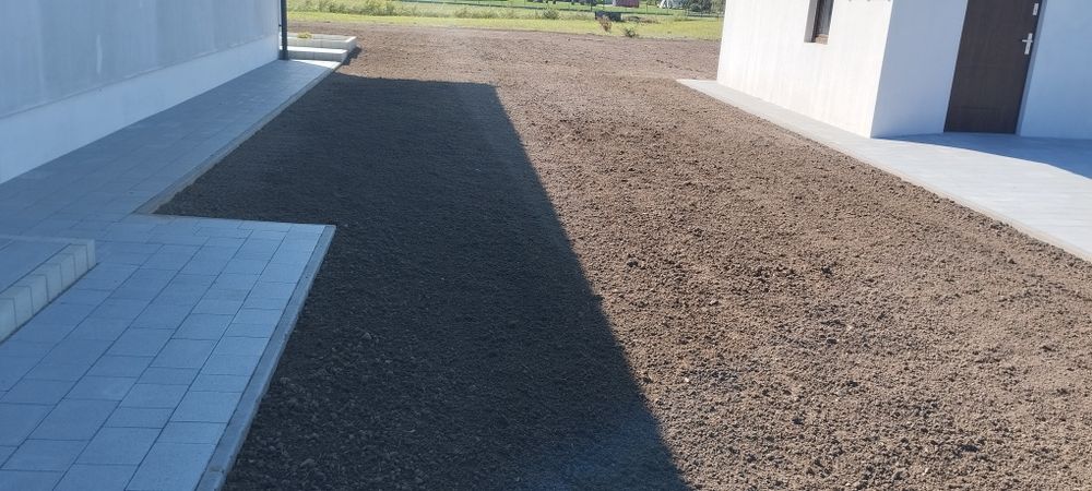 Zakładanie trawników,glebogryzarka separacyjna,minikoparka wywrotka