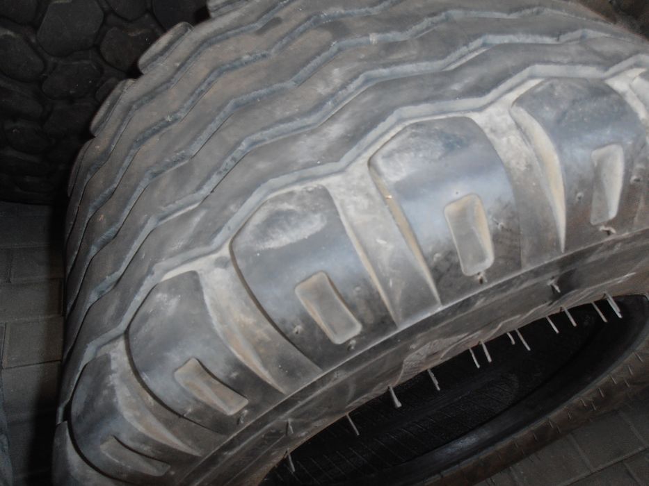Opona 15,0/55 R-17