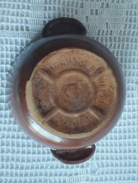 Stara ceramiczna miska do pieczenia brązowa