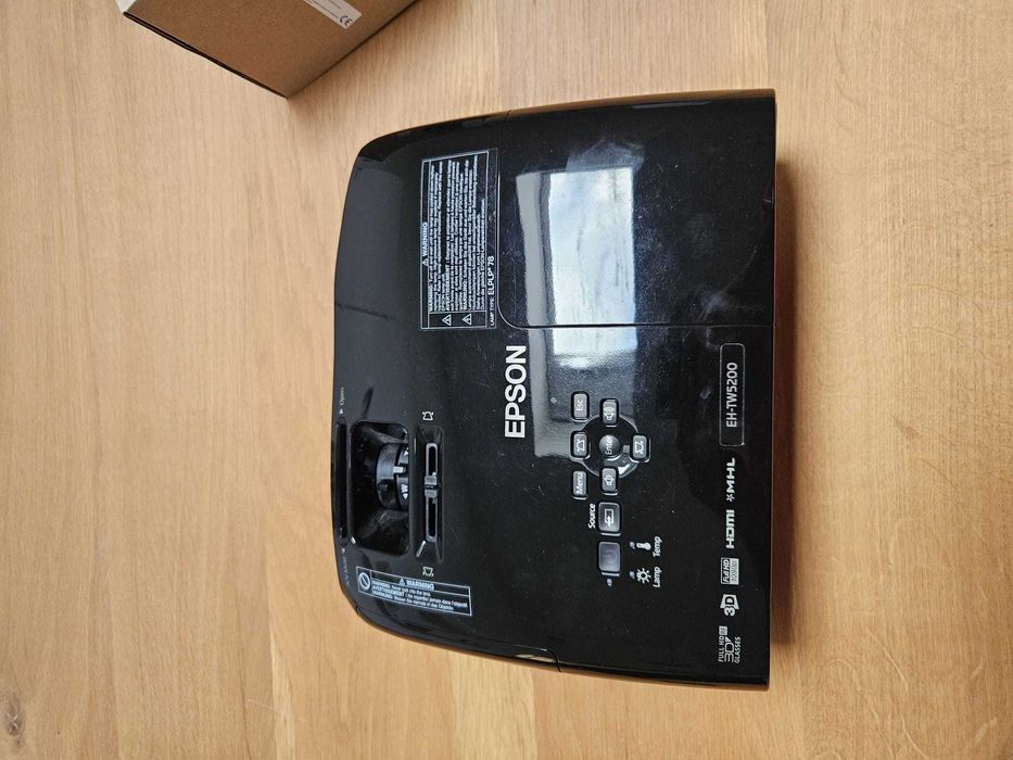 Projetor Full HD Epson EH-TW5200 + Lampada Extra