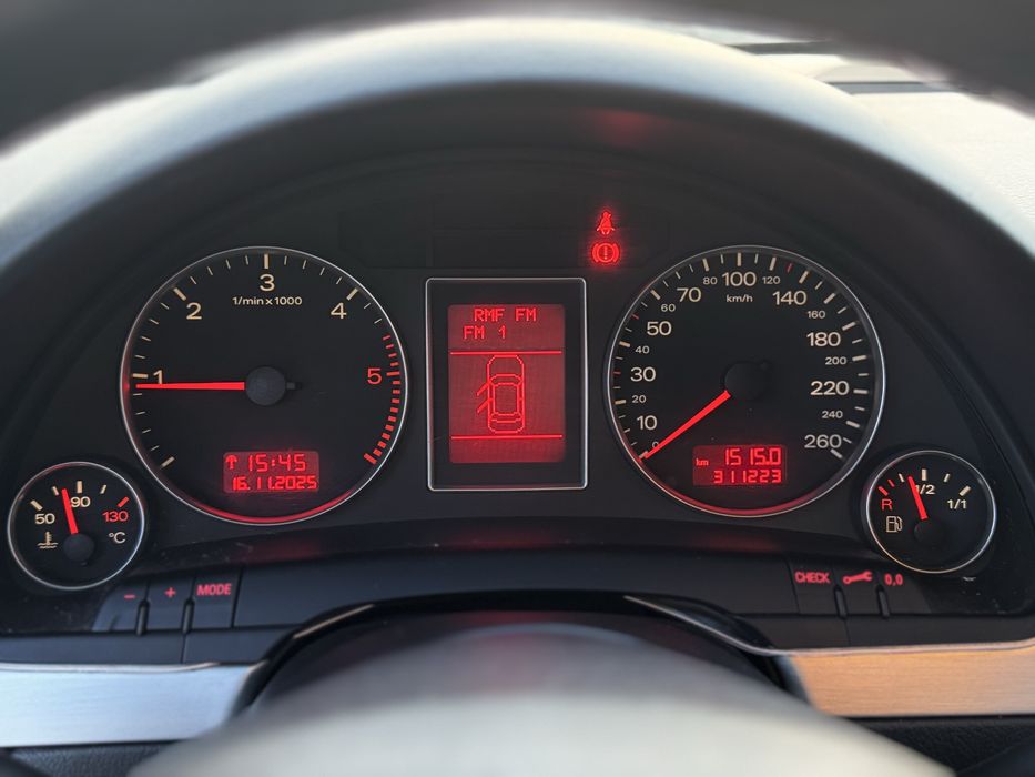 Audi A4 B7  2.0  TDI  S-line