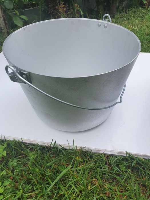 Казан походный (12 л) алюминиевый литой с крышкой и дужкой