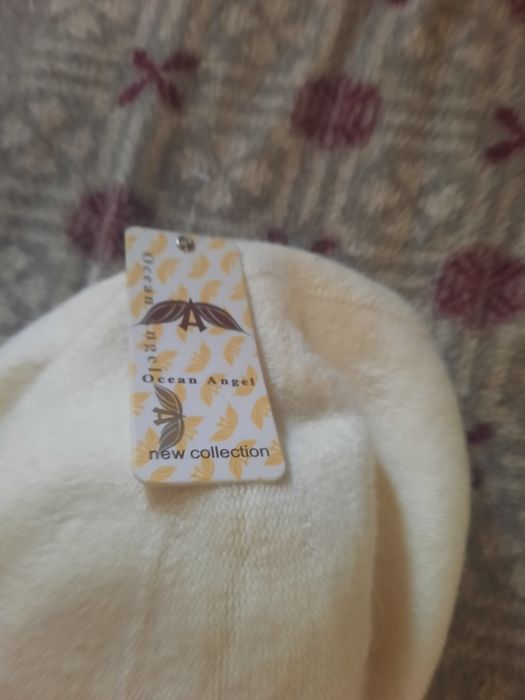 Продам  берет с казирком.