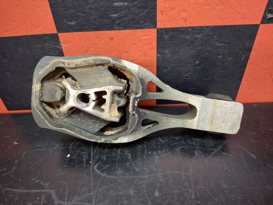 Apoio do motor TOYOTA ProAce City