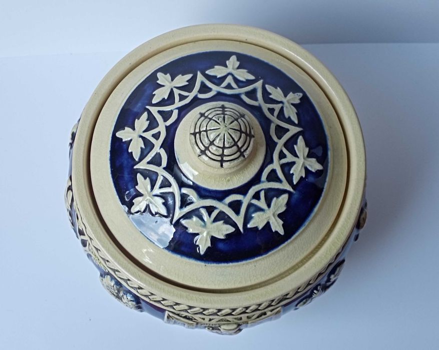 sygnowany pojemnik ceramiczny