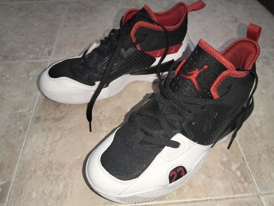(negociável) Nike Jordan Stay Loyal 2
