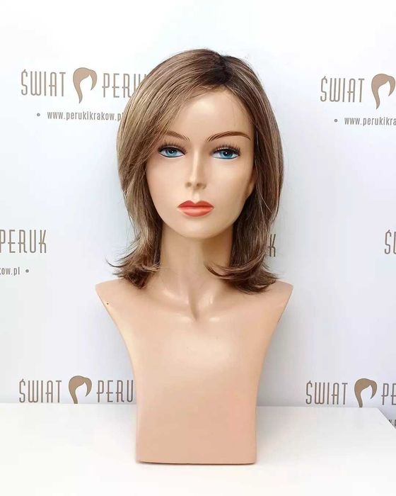 Półdługa peruka syntetyczna Bilcza