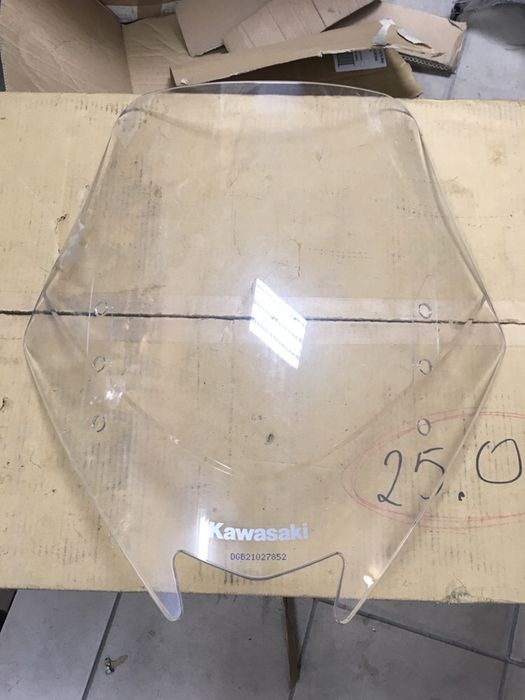 Szyba Kawasaki GTR1400