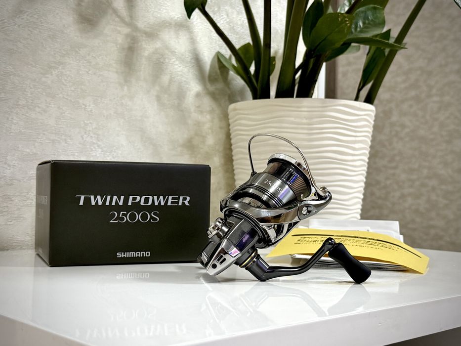 Котушка Shimano Twin Power 2500s 2024