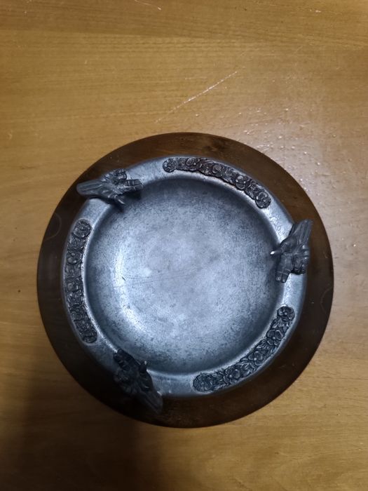 Cinzeiro Antigo de Estanho