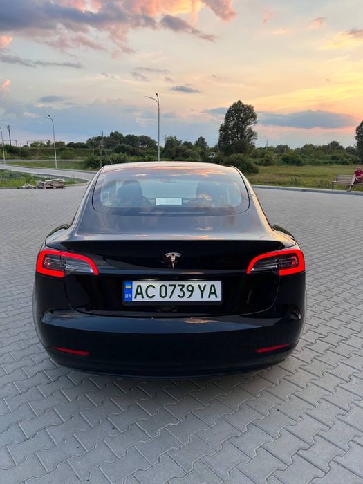 tesla model 3 standard plus