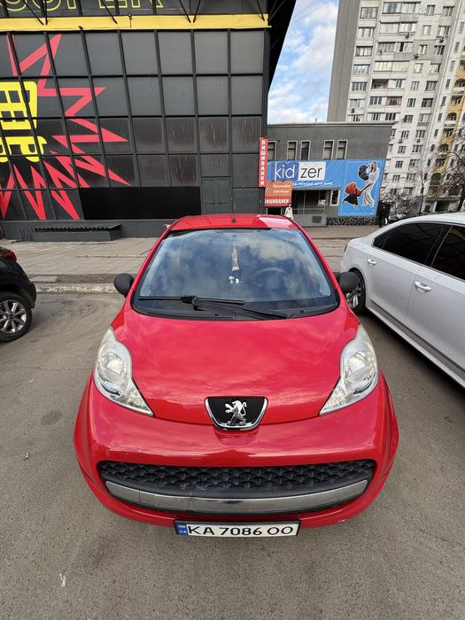 Peugeot 107 2011 року