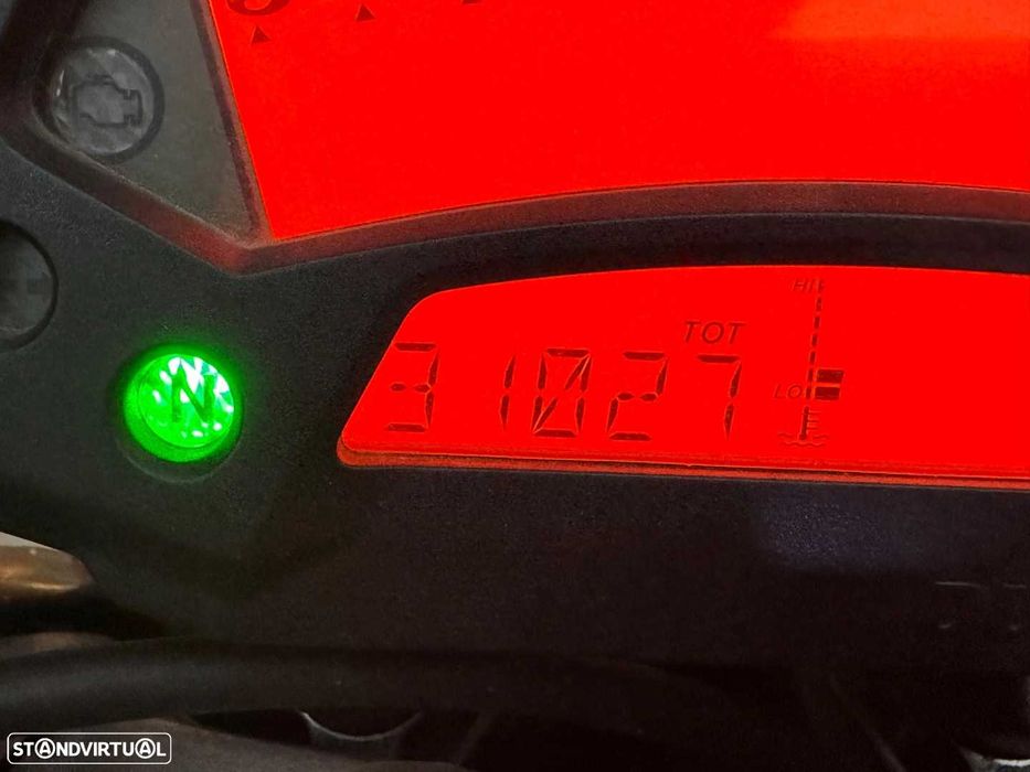 Ducati Monster 696 S