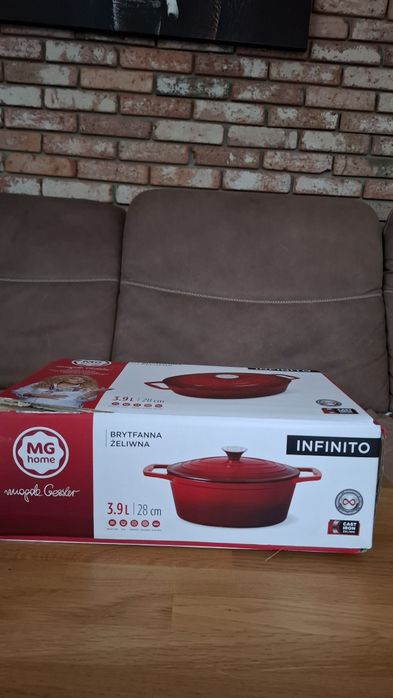 Żeliwna brytfanna  Infinito