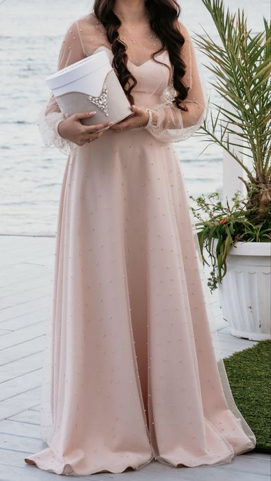 Корсетное платье  с накидкой