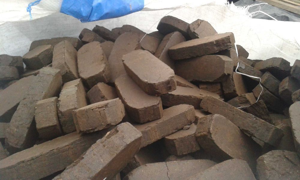 Brykiet torfowy - zastępuje drewno węgiel pellet - opał TORF z dowozem