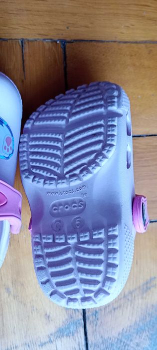 Klapki, chodaki Crocs Psi Patrol, rozmiar 20/21 (C5), dla dziewczynki