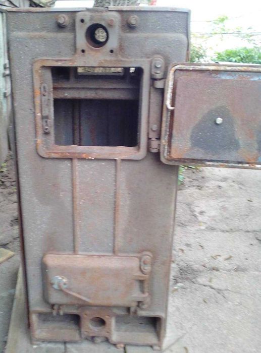 Продам чавунний котел
