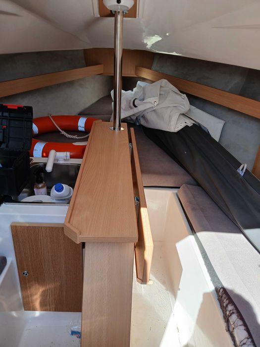 Jacht żaglowy Phobos 19