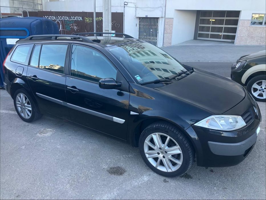Renault Mégane Break, viatura espaçosa, confortável e muito económica, ideal para uso diário ou para família.
