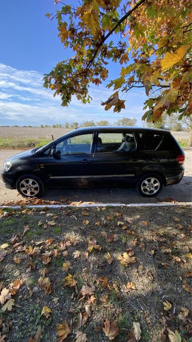 Toyota Avensis Verso