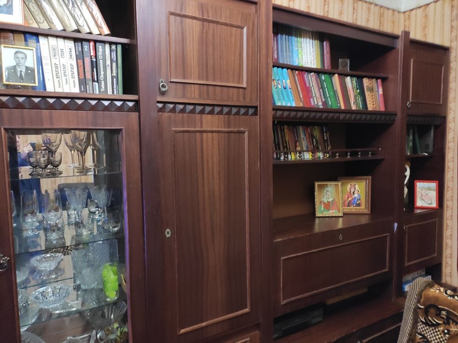 Меблева стінка совьєтскіх часів