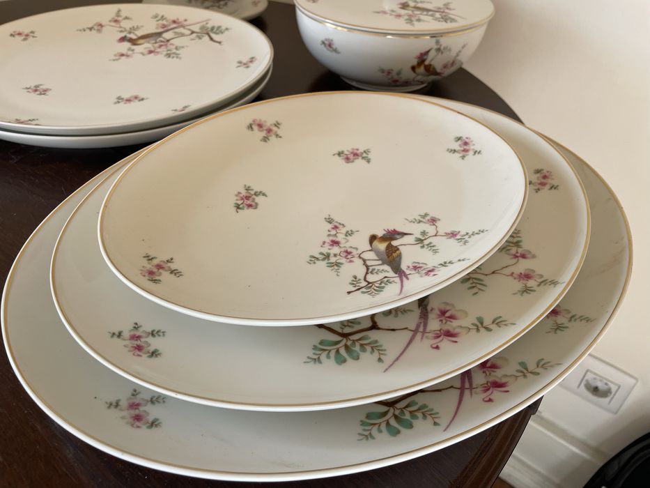 Servico Vista Alegre, anterior a 1968, impecavel e completo