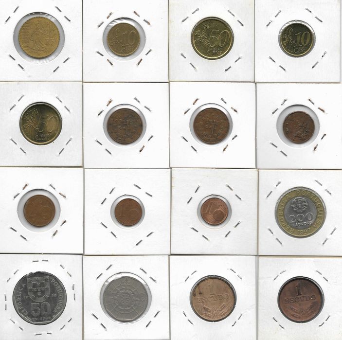 16 Moedas várias com defeito ou erro.