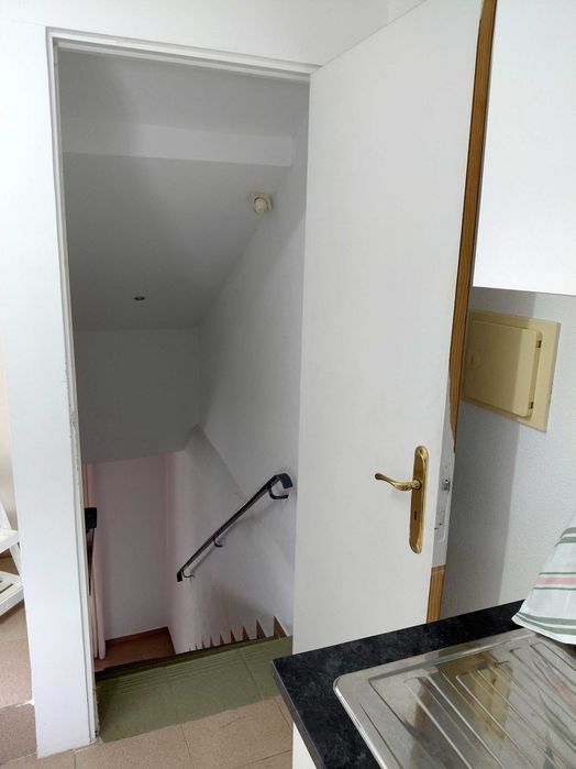 Sótão T1 Mobilado em Setúbal para Estudante