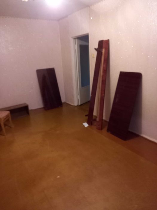 здам 1-ю в центре р-нВала без мебели 2єт5єт