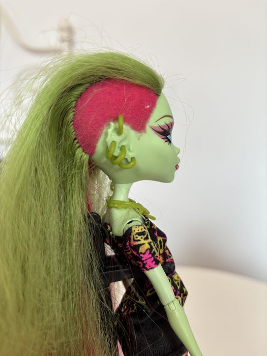 Monster High Venus Mcflytrap Basic